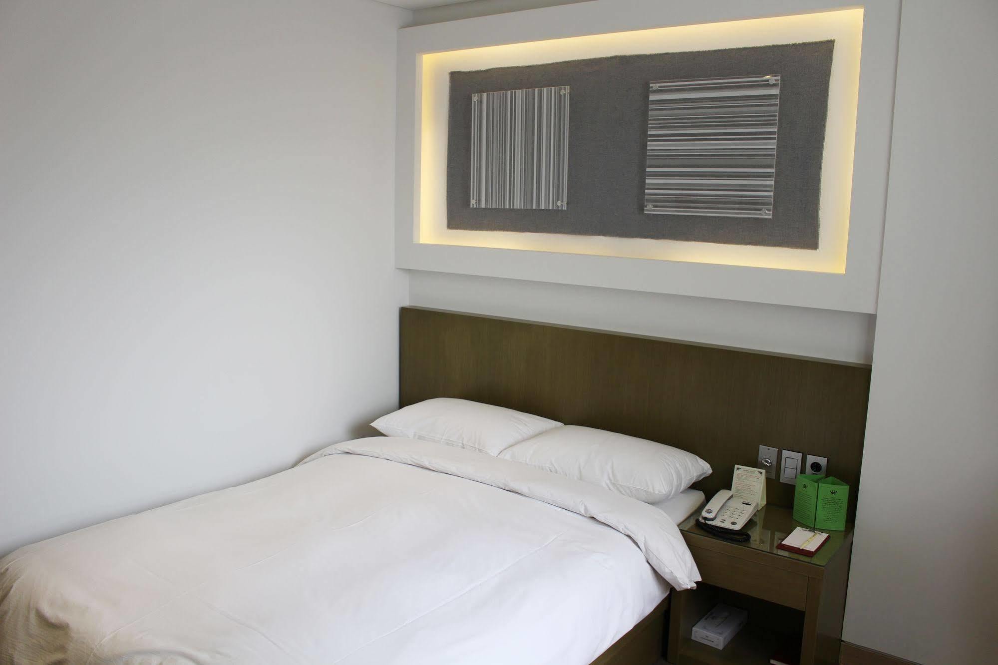 Insadong Crown Hotel Seoul Exteriör bild